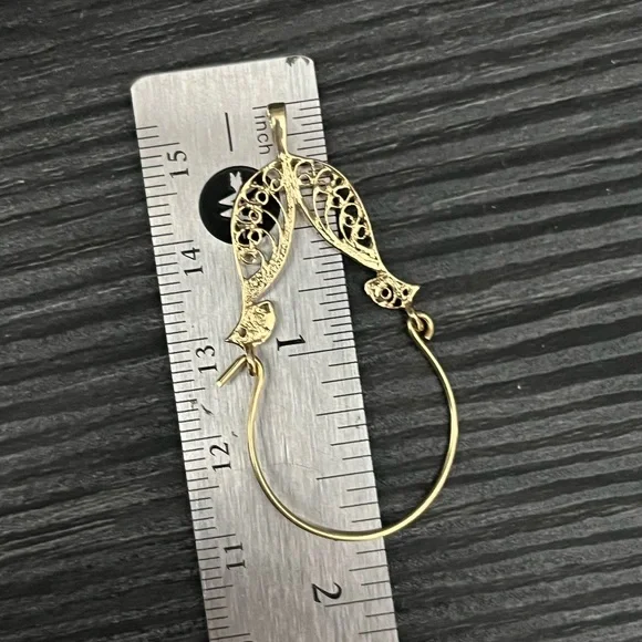 RESERVED- 1.33 Grams 14k Filigree Pendant Charm Holder - Picture 3 of 10